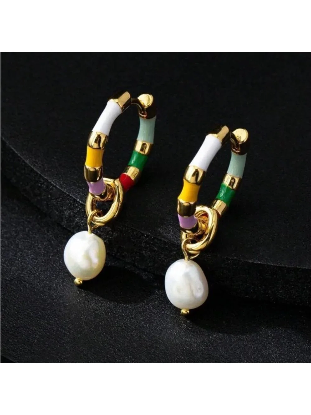 Pearl Hoop Earrings Q906